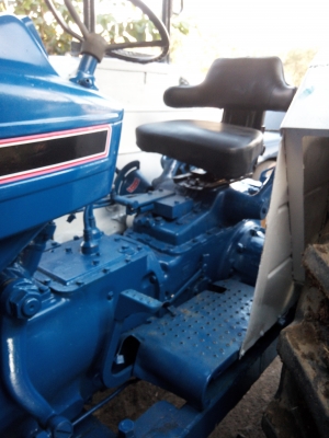 ขายรถไถ FORD 6610 เพลาเดี่ยว เครื่องมือ 3 อย่าง ใบมีด 3 จาน 7 จาน ราคา 320000