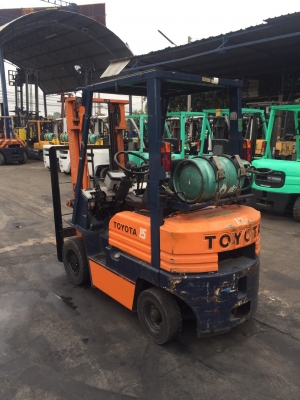 TOYOTA 5FG15 เครื่องเบนซิล เกียร์ออโต้ เสาสูง3เมตร สนใจติดต่อ083-062-0223(ปอน)