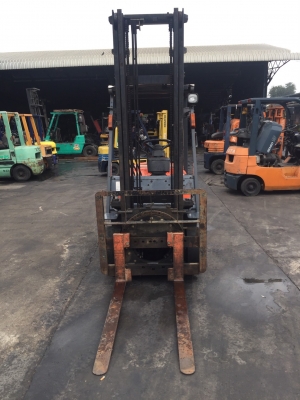 TOYOYA 6FG15 เครื่องเบนซิล เกียร์ธรรมดา เสาสูง4เมตร สนใจติดต่อ083-062-0223(ปอน)