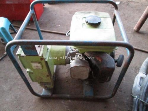 ราคาพิเศษ!! เครื่องจี้ปูน MIKASA FG200 ราคา 9,500 บาท รหัสสินค้า : 14001559 www.nihonmono.com ราคาพิเศษ!! เครื่องจี้ปูน MIKASA FG200 ราคา 9,500 บาท รหัสสินค้า : 14001559 www.nihonmono.com