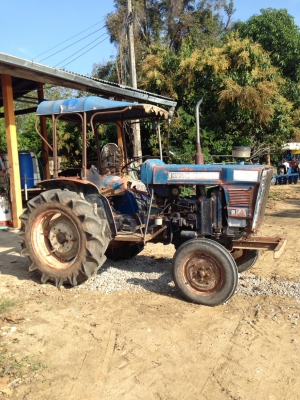 ขายรถไถ KUBO TAL2200 เครื่อง เกียร์ดี ใช้งานอยุ่ สนใจโทร081-810-8927 นพดลครับ..