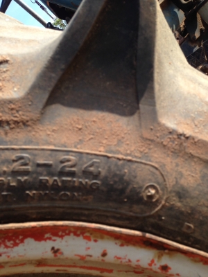 ขายรถไถ KUBO TAL2200 เครื่อง เกียร์ดี ใช้งานอยุ่ สนใจโทร081-810-8927 นพดลครับ.. ขายรถไถ KUBO TAL2200 เครื่อง เกียร์ดี ใช้งานอยุ่ สนใจโทร081-810-8927 นพดลครับ..