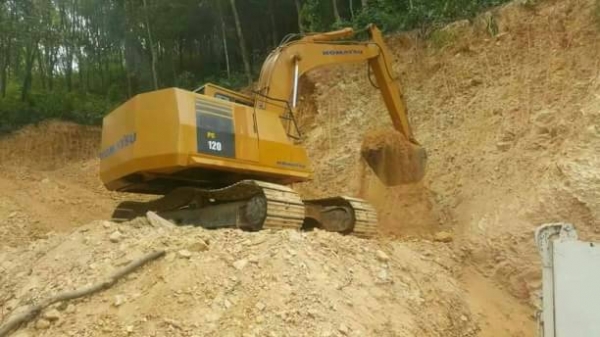 ขาย 495,000 KOMATSU pc 120-5 อินวอยท์ ไฟฟ้าตัด เครื่องดี ปั้มแรง ช่วงล่างแน่น (รถอยู่ นครศรีฯ) 090-772-3710 090-772-3708