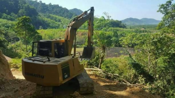 ขาย 495,000 KOMATSU pc 120-5 อินวอยท์ ไฟฟ้าตัด เครื่องดี ปั้มแรง ช่วงล่างแน่น (รถอยู่ นครศรีฯ) 090-772-3710 090-772-3708