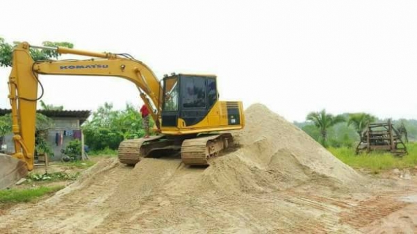 ขาย 495,000 KOMATSU pc 120-5 อินวอยท์ ไฟฟ้าตัด เครื่องดี ปั้มแรง ช่วงล่างแน่น (รถอยู่ นครศรีฯ) 090-772-3710 090-772-3708