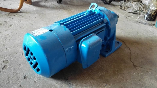 ** SOLD ** มอเตอร์เกียร์ Sumitomo 1 HP ทด 1:11 (130rpm) 380V พร้อมใช้งาน ** SOLD ** มอเตอร์เกียร์ Sumitomo 1 HP ทด 1:11 (130rpm) 380V พร้อมใช้งาน