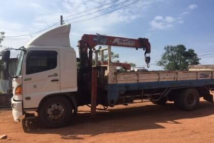 ขาย 335,000 เครน UNIC. 5.5 t. 6 ปลอก 5 ชัก ขาเหลี่ยม ท้องวี บน=ล่าง ปลอกเครนสวยพร้อมใช้ รถอยุ่ จ.นครพนม  090-772-3710 090-772-3708