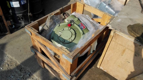 วอร์มเกียร์ทดเพลาคว่ำ Li ming Taiwan เบอร์ 155 ทด 1:50 (30rpm) ใช้กับมอเตอร์ 15-20 HP ของใหม่นอนลัง!!