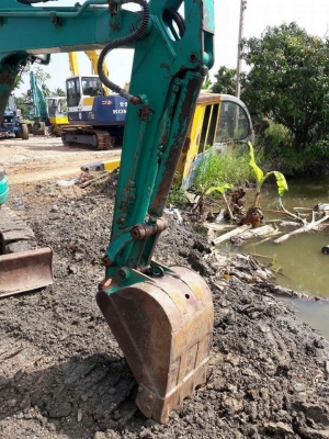 ขายค่ะ..KOMATSU  PC30MR  เก่าญี่ปุ่นแท้   มีลายแย๊ก  สภาพสวย  เครื่องปั๊มดี...ลองระบบกันได้ทุกวัน..โทร..089-3818694  ดวงนภา