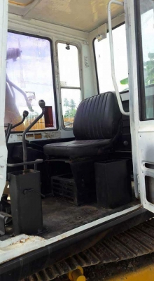 ขายค่ะ..KOMATSU  PC60-5  เก่าใน  ปรับสภาพพร้อมใช้  มีลายแย๊ก  ปลายพิเศษ  พร้อมใช้  โทร  089-3818694  ดวงนภา