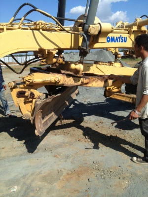 ขายรถเกรดKomatsu Gd376Hสภาพสวยพร้อมใช้ ติดต่อคุณอ๊อฟ พิจิตร086-737-9991