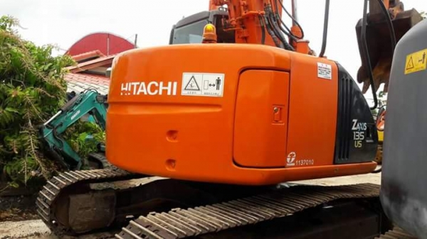 ขายค่ะ..HITACHI ZX135 US ปี 2006 สภาพสวย เดิมๆๆ เครื่องปั๊มดี มีลายแย๊ก...ลองระบบกันได้ทุกวันโทร 089-3818694 ดวงนภา ขายค่ะ..HITACHI ZX135 US ปี 2006 สภาพสวย เดิมๆๆ เครื่องปั๊มดี มีลายแย๊ก...ลองระบบกันได้ทุกวันโทร 089-3818694 ดวงนภา