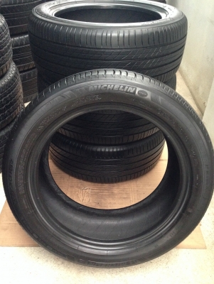 Michelin Primacy 225 50 r17 ปี13 เป็นยางชุดเดียวกัน สภาพสวย ดอกนิ่ม มีป่ะ1เส้น ส่งต่างจังหวัดได้ครับ T.061-9030026