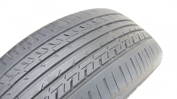 ขายยาง195/55/15 ปี 14/3เส้นปี13/1เส้น THUNDERER 4 เส้น