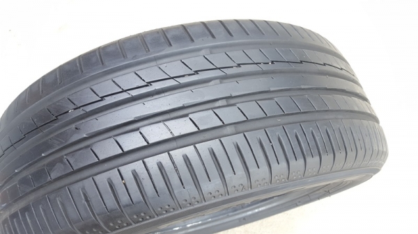 ขายยาง195/55/15 ปี 4514 YOKOHAMA Bluearth 4 เส้น