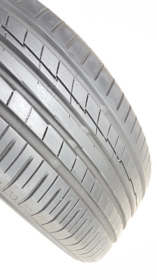 ขายยาง195/55/15 ปี 4514 YOKOHAMA Bluearth 4 เส้น