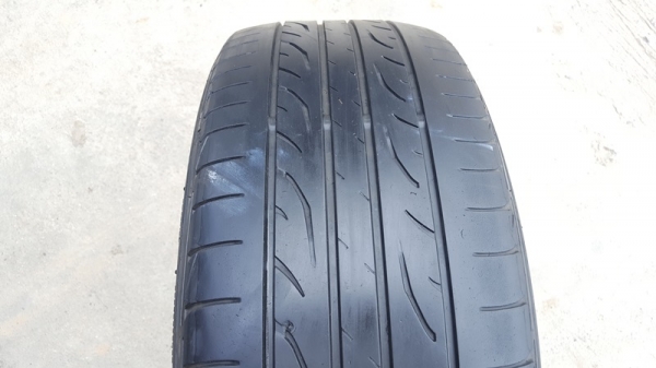 ขายยาง215/55/17 ปี 3713 DUNLOP LM704 4 เส้น