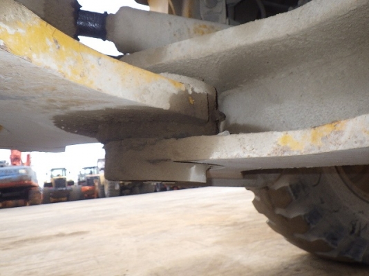 ขาย : รถตัก ยี่ห้อ : TCM รุ่น : L27