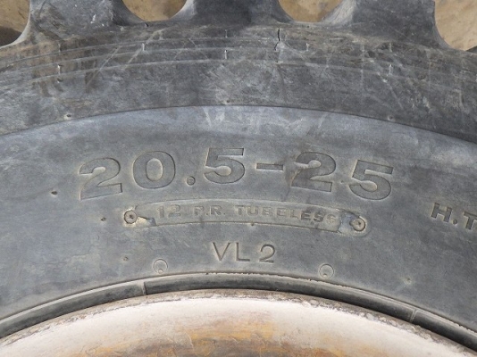 ขาย : รถตัก ยี่ห้อ : TCM รุ่น : L27