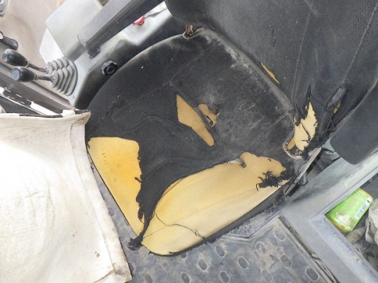 ขาย : รถตัก ยี่ห้อ : TCM รุ่น : L27