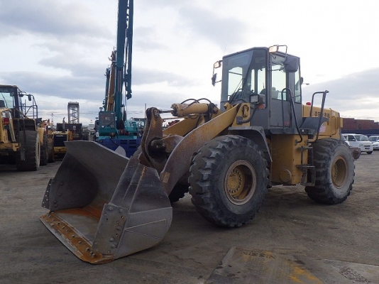 ขาย : รถตัก ยี่ห้อ : TCM รุ่น : L27