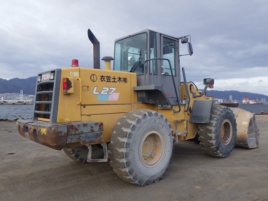 ขาย : รถตัก ยี่ห้อ : TCM รุ่น : L27