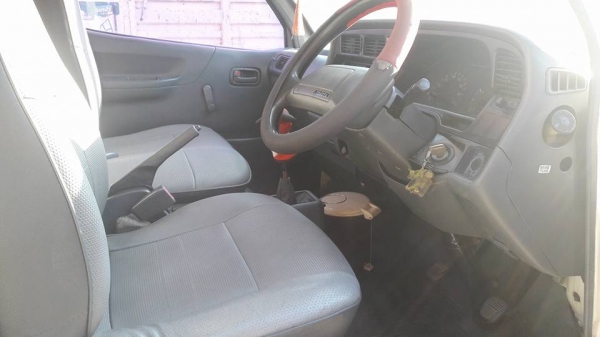 ขายรถตู้TOYOTA ไฮเอช ปี93 เครื่อง2.5CC