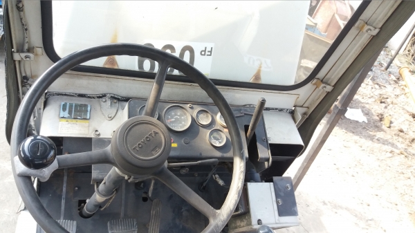 **ขาย**TOWING CAR-TOYOTA-2TG10 เครื่อง 5K เกียร์ DYNA