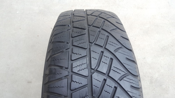 ขายยาง265/70/16 ปี 15 MICHERLIN CROSS 4 เส้น