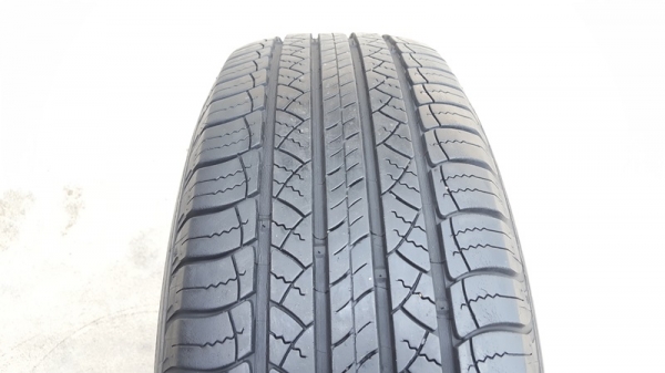 ขายยาง245/70/16 ปี 3613 MICHERLIN LATITUDE 4 เส้น