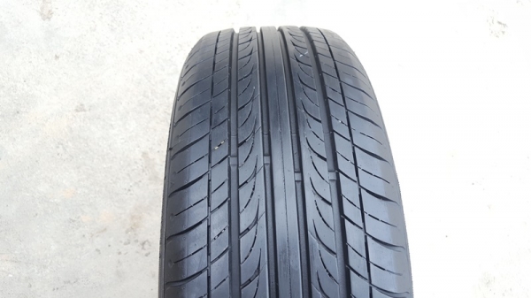 ขายยาง185/60/15 ปี 14 THUNDERER 4 เส้น