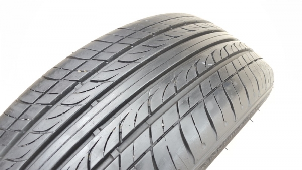 ขายยาง185/60/15 ปี14 DEESTONE 4 เส้น