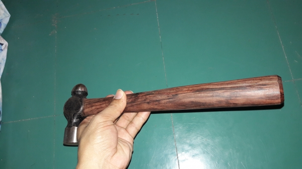 ขายค้อนตุ้มอังกฤษ Made in England.ด้ามไม้สวยงาม ขายค้อนตุ้มอังกฤษ Made in England.ด้ามไม้สวยงาม