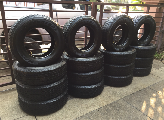 รอบนี้มาแค่ 4ชุดครับ ยาง Bridgestone 245 70 16 ปี16 ดอกเต็ม เนื้อนิ่ม ใช้ยาว ราคาไม่แพง รอบนี้มาแค่ 4ชุดครับ ยาง Bridgestone 245 70 16 ปี16 ดอกเต็ม เนื้อนิ่ม ใช้ยาว ราคาไม่แพง