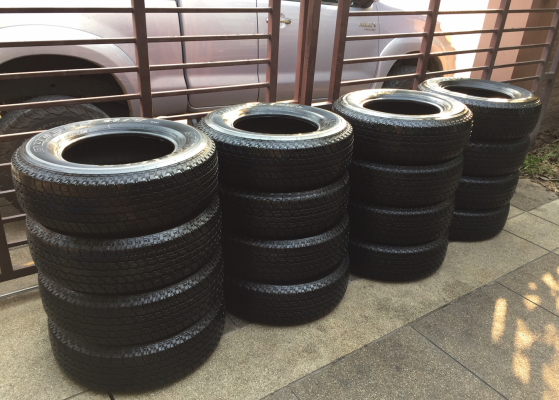 รอบนี้มาแค่ 4ชุดครับ ยาง Bridgestone 245 70 16 ปี16 ดอกเต็ม เนื้อนิ่ม ใช้ยาว ราคาไม่แพง รอบนี้มาแค่ 4ชุดครับ ยาง Bridgestone 245 70 16 ปี16 ดอกเต็ม เนื้อนิ่ม ใช้ยาว ราคาไม่แพง