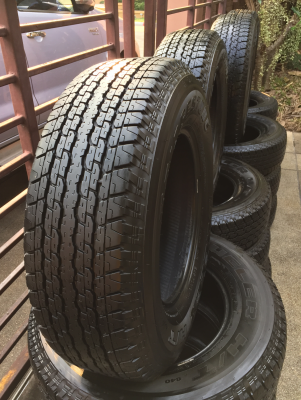 รอบนี้มาแค่ 4ชุดครับ ยาง Bridgestone 245 70 16 ปี16 ดอกเต็ม เนื้อนิ่ม ใช้ยาว ราคาไม่แพง รอบนี้มาแค่ 4ชุดครับ ยาง Bridgestone 245 70 16 ปี16 ดอกเต็ม เนื้อนิ่ม ใช้ยาว ราคาไม่แพง