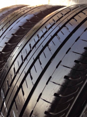 ยาง 215-65-16 Bridgstone ปี 16 1เส้น ปี 15 3เส้น ครบชุด 4 เส้น 6000 สวยๆไม่มีปะไม่บวมไม่กินข้างดอกยางเหลือเยอะเอาไปวิ่งกันใด้อีกยาวค่ะ