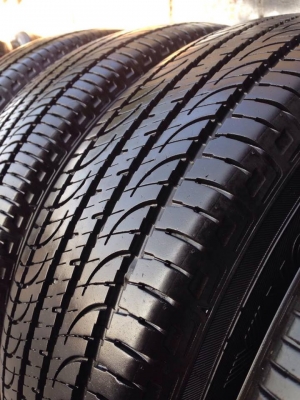 ยาง 205-70-15 YOKOHAMA ปี 15 ครบชุด 4 เส้น 5800 สวยๆไม่บวมไม่กินข้างดอกยางเหลือเยอะเอาไปวิ่งกันใด้อีกยาวค่ะ