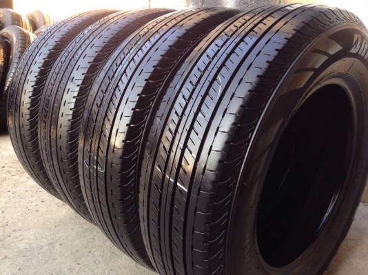 ยาง 205-70-15 Bridgstone ปี 16 ครบชุด 4 เส้น 6500 สวยๆไม่บวมไม่กินข้างดอกยางเหลือเยอะเอาไปวิ่งกันใด้อีกยาวค่ะ