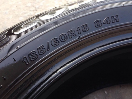 ยาง 185-60-15 Bridgstone ปี 16 ครบชุด 4 เส้น 4500 สวยๆไม่บวมไม่กินข้างดอกยางเหลือเยอะเอาไปวิ่งกันใด้อีกยาวค่ะ