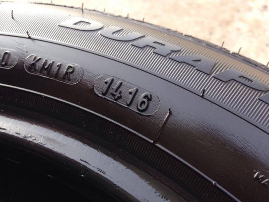 ยาง 185-60-15 GOOD YEAR ปี 16 ครบชุด 4 เส้น 4000 สวยๆไม่มีปะไม่บวมไม่กินข้างดอกยางเหลือเยอะเอาไปวิ่งกันใด้อีกยาวค่ะ