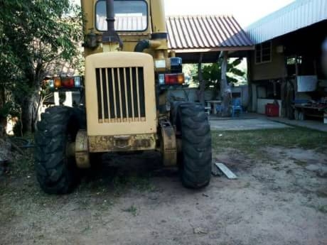 KOMATSU GD37-5 รถเกรด KOMATSU GD37-5 รถเกรด