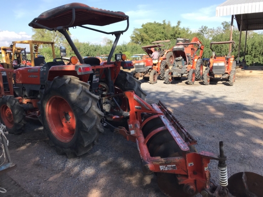 ขายคูโบต้าL4508Di อุปกรณ์ดันหน้า+ผานพรวนใบ24 เล่มทะเบียนพร้อมโอนคับ