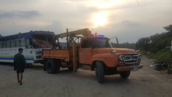 ขาย6ล้อหัวยาว ติดเครนยูนิค3ตัน 6BD1 ปั้มลม เกียร์ตาราง