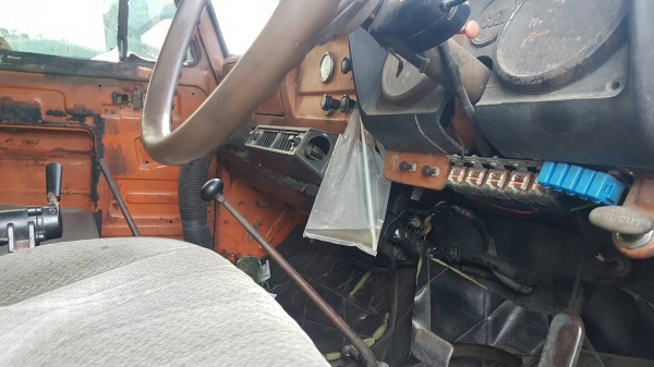 ขาย6ล้อหัวยาว ติดเครนยูนิค3ตัน 6BD1 ปั้มลม เกียร์ตาราง ขาย6ล้อหัวยาว ติดเครนยูนิค3ตัน 6BD1 ปั้มลม เกียร์ตาราง