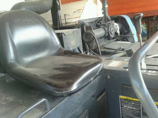 ด่วนรถเกี่ยวข้าวอุ้ม คูโบต้า 95 พลัส พร้อมเทเลอร์ใหญ่ ด่วนรถเกี่ยวข้าวอุ้ม คูโบต้า 95 พลัส พร้อมเทเลอร์ใหญ่