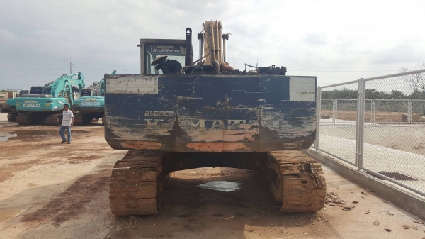 ขาย แบคโฮ KOMATSU PC220-3 รถใช้งานได้ปกติ เอกสารเล่มทะเบียนครบ ราคาต่อรองได้