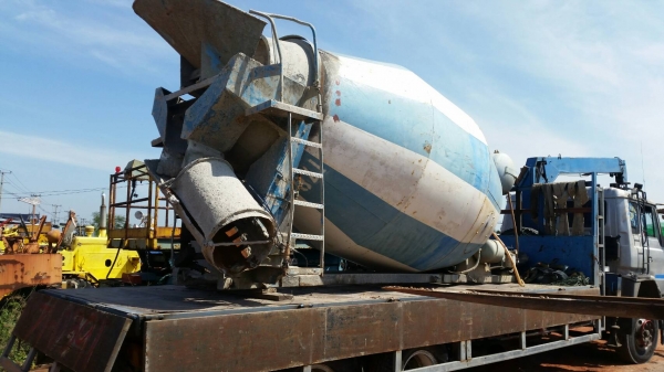 ขอบคุณลูกค้าขาประจำ ของเราจาก รังสิต ปทุมธานี มากครับ มาอุดหนุน ถังผสมคอนกรีต โม่ปูน ไปอีกตัว