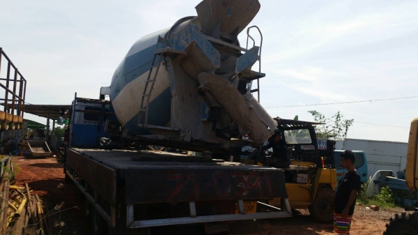 ขอบคุณลูกค้าขาประจำ ของเราจาก รังสิต ปทุมธานี มากครับ มาอุดหนุน ถังผสมคอนกรีต โม่ปูน ไปอีกตัว