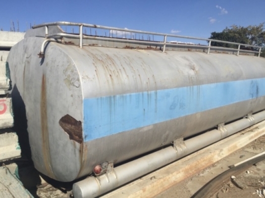 "85,000"ขายถัง18,000ลิตร ถังหนาดี สีไม่ค่อยสวย